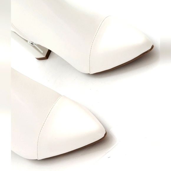 XOXO Women's Leather White Fedela Ankle Booties Size 10M - Picture 4 of 8